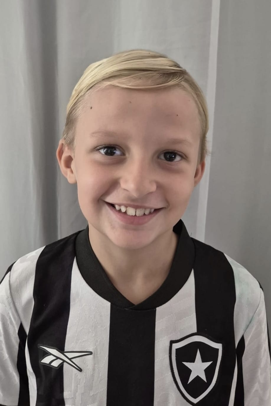 GAEL FLORES GASPARI LEBEIS